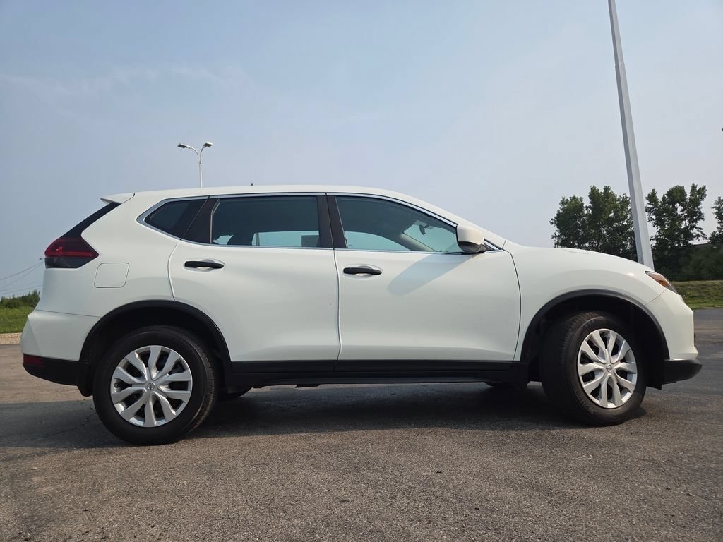 Used 2020 Nissan Rogue S AWD/4WD image 23