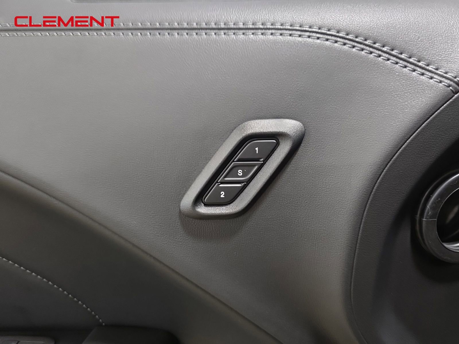 Used 2023 Dodge Challenger R/T w/ Plus Package image 25