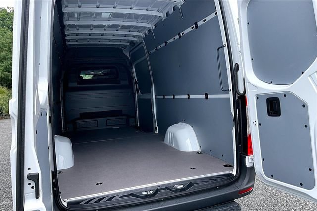 New 2026 Mercedes-Benz Sprinter 2500 image 16