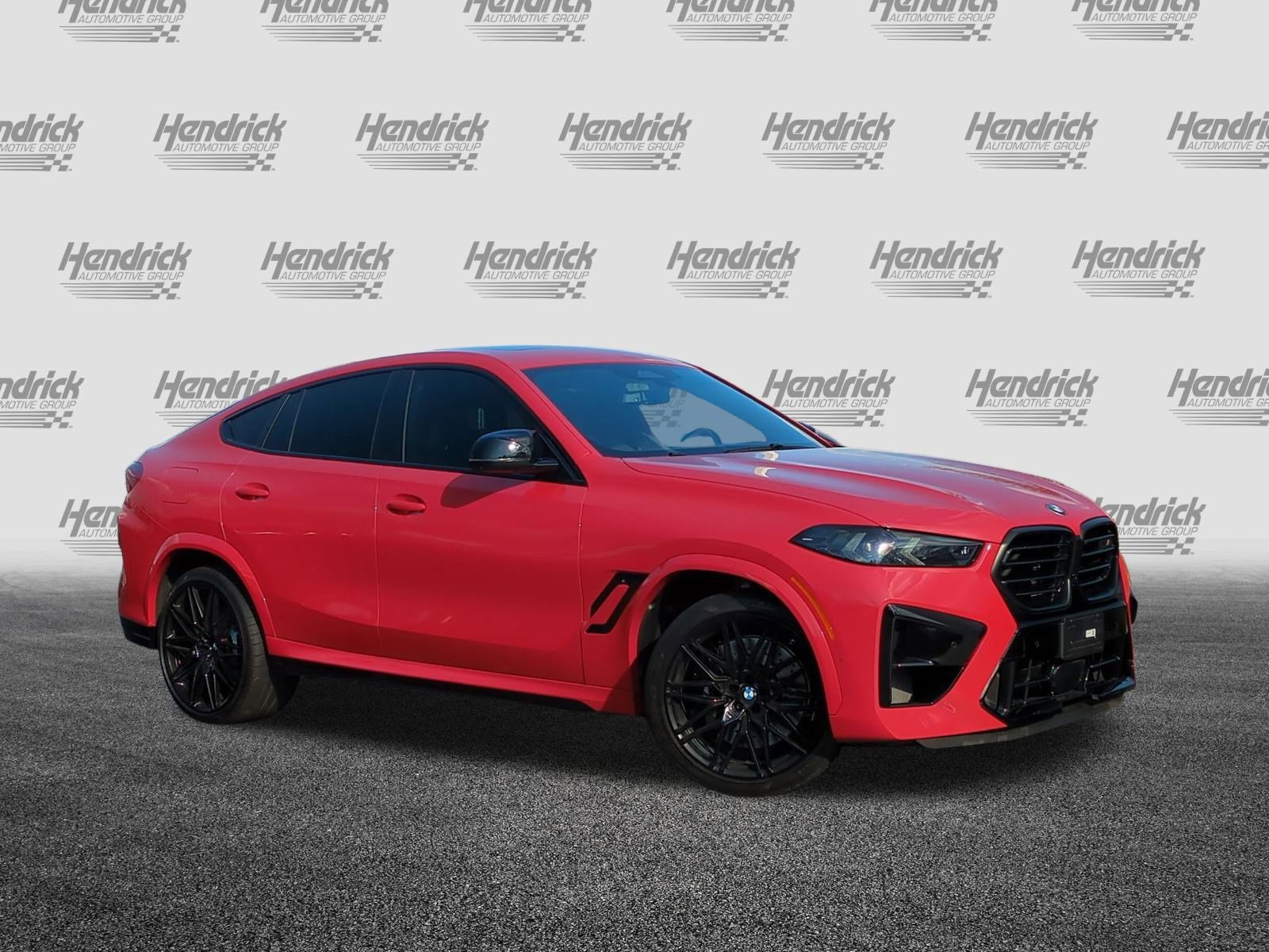 Used 2025 BMW X6 M Competition w/ Executive Package image 2