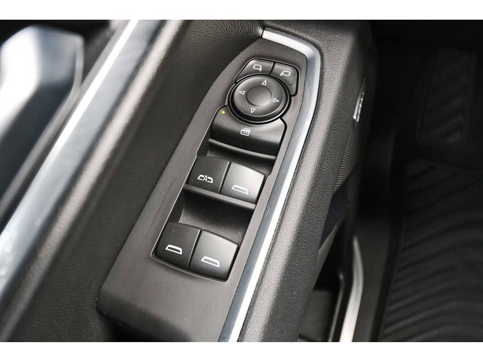 Used 2025 Chevrolet Silverado 1500 RST w/ Convenience Package II image 19