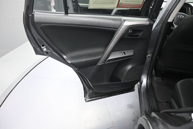 Used 2016 Toyota RAV4 LE FWD image 78