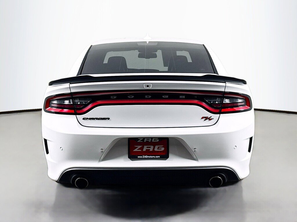Used 2017 Dodge Charger R/T Scat Pack w/ Beats Audio Group image 4