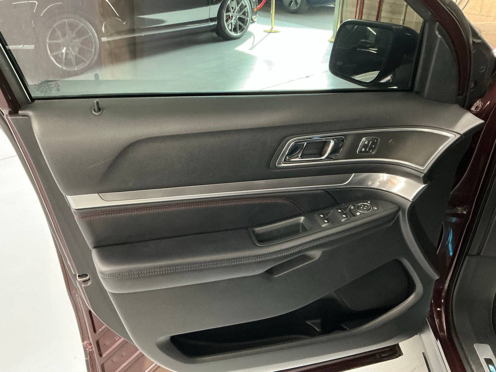 Used 2018 Ford Explorer Sport w/ Equipment Group 401A image 23