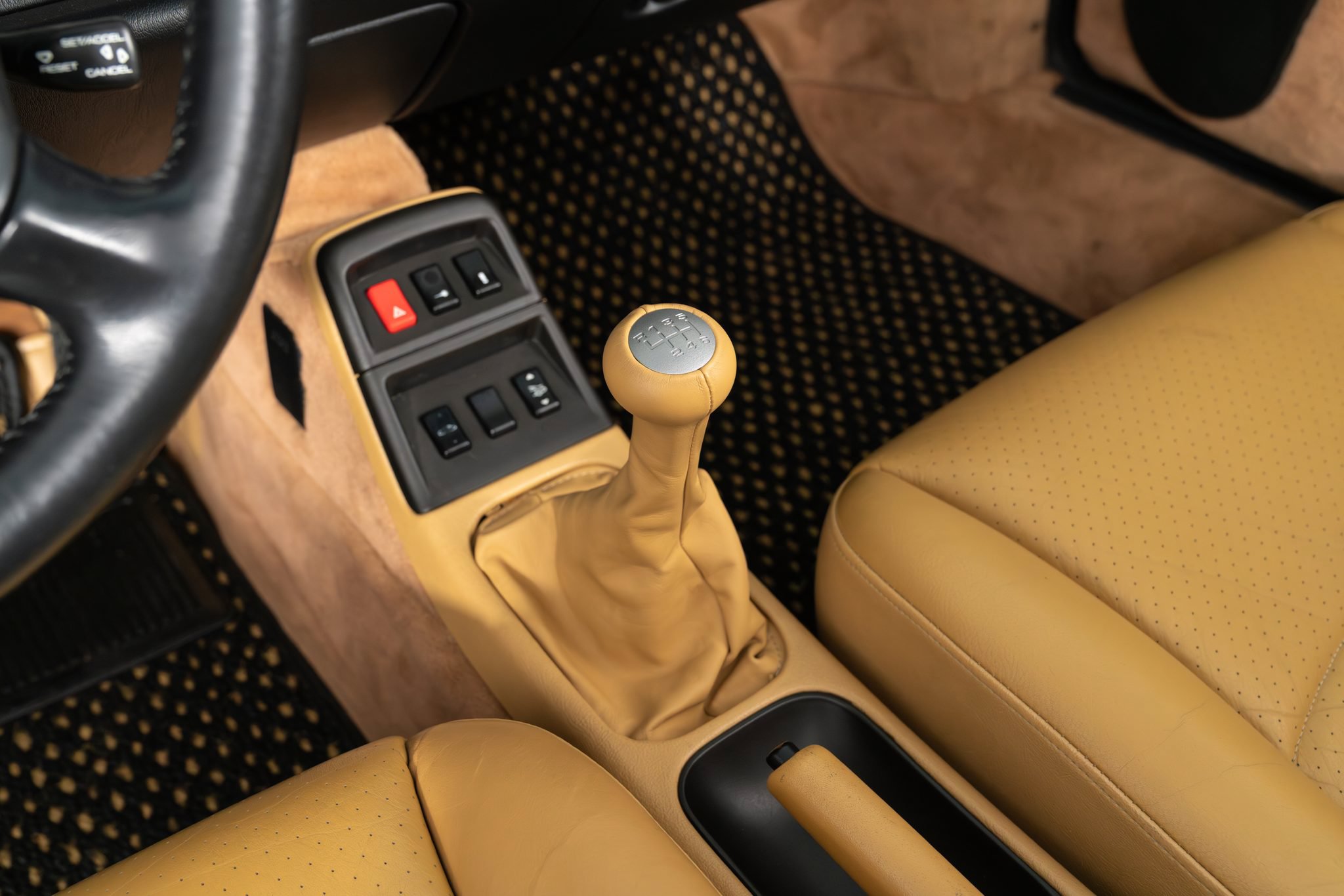 Used 1996 Porsche 911 Carrera RWD image 6