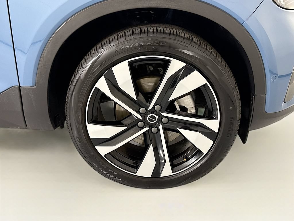 Used 2024 Volvo XC40 B5 Plus w/ Climate Package AWD/4WD image 32