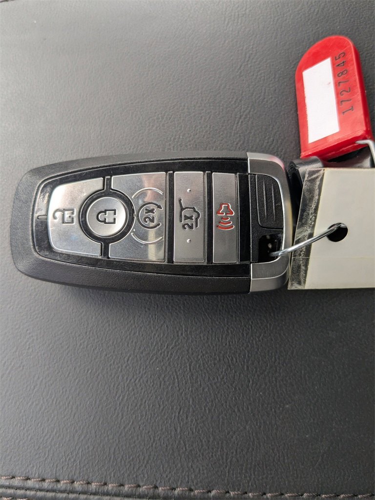 Used 2022 Ford Explorer Platinum w/ Equipment Group 601A image 25