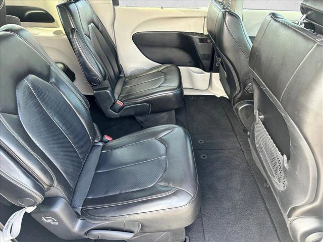 Used 2021 Chrysler Voyager Lxi image 19