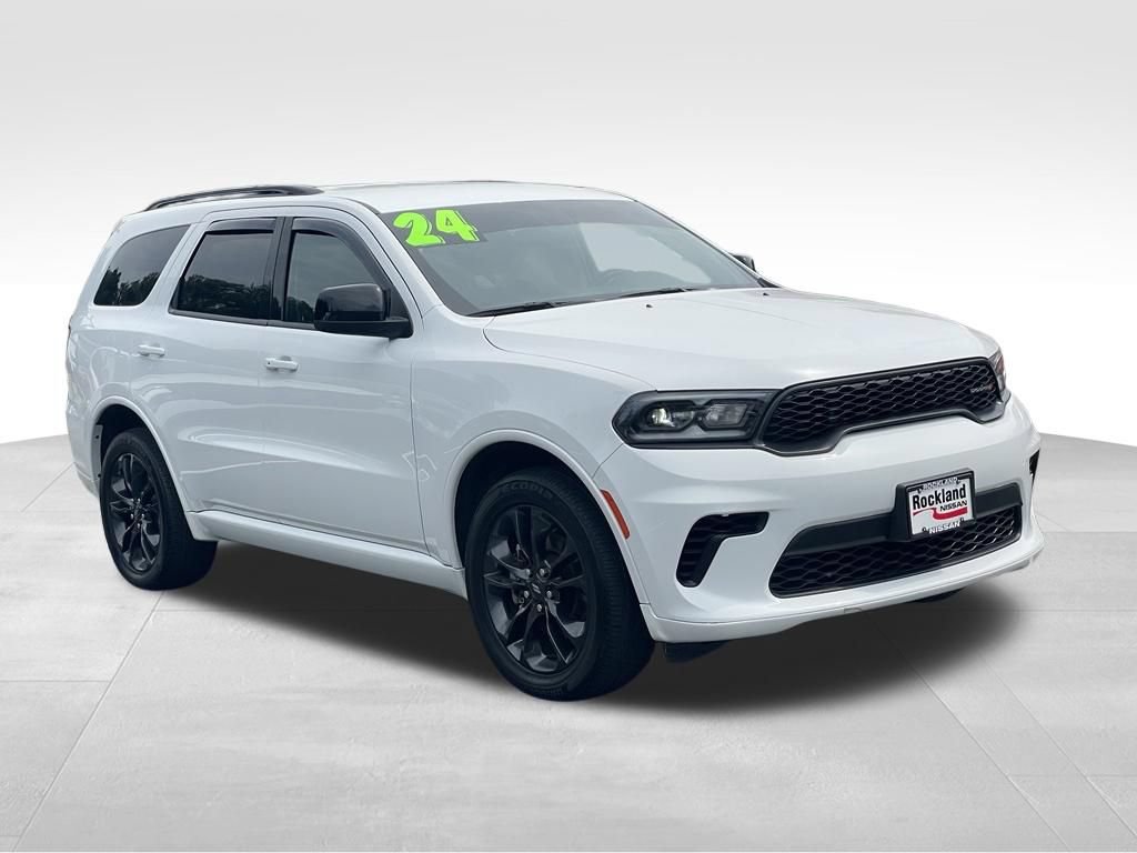 Used 2024 Dodge Durango GT w/ Blacktop Package AWD/4WD image 3