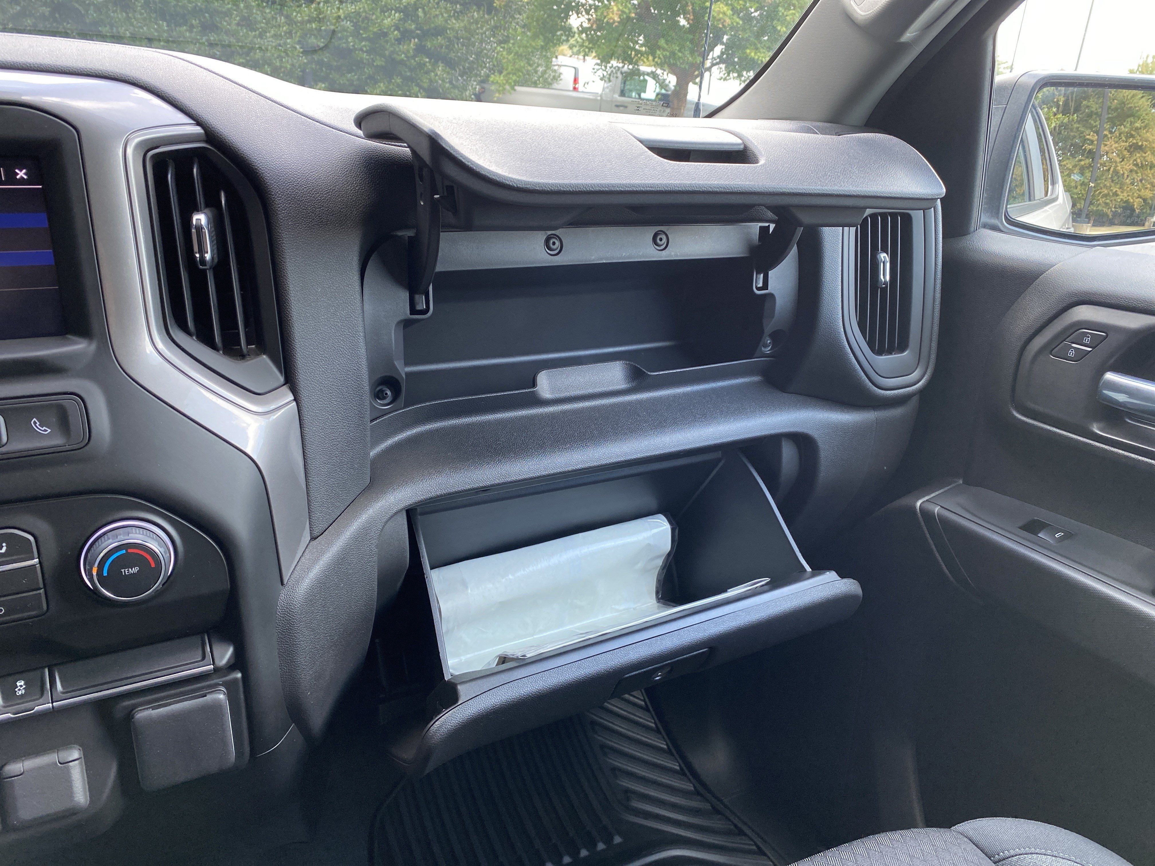 Used 2026 Chevrolet Silverado 1500 Custom AWD/4WD image 29