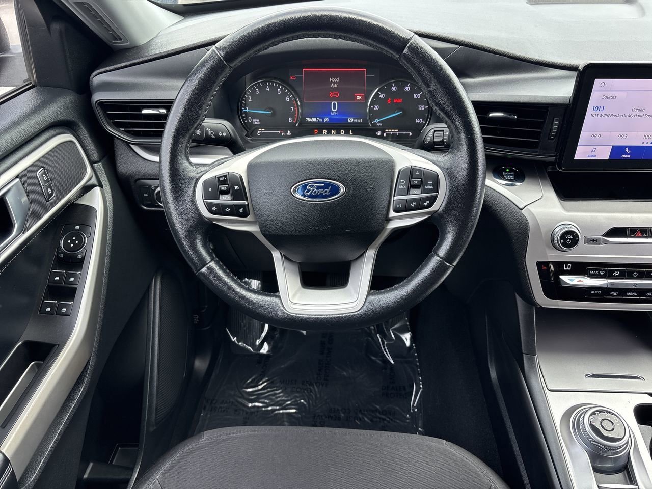 Used 2021 Ford Explorer XLT image 14