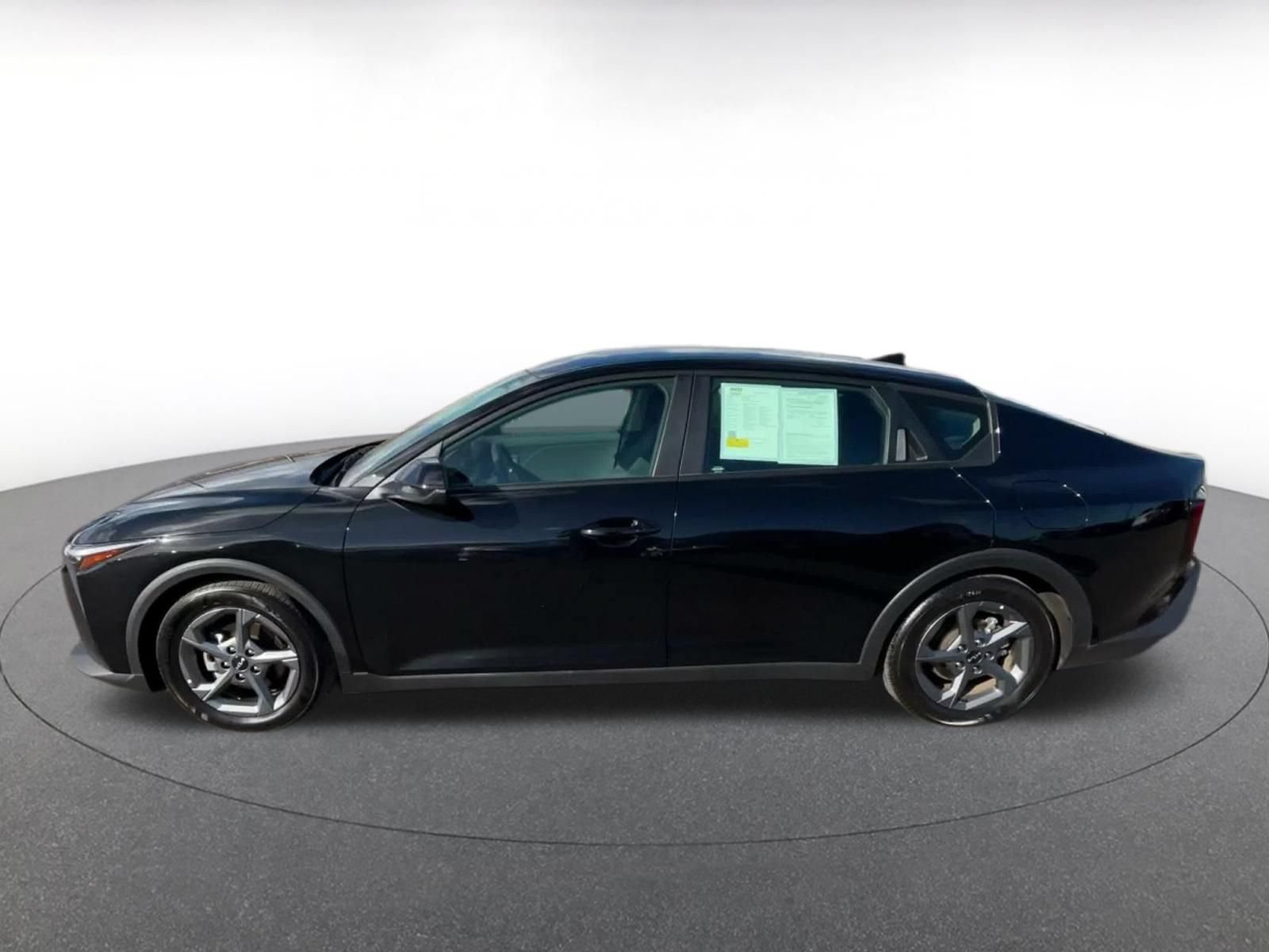 Used 2025 Kia K4 FWD image 9
