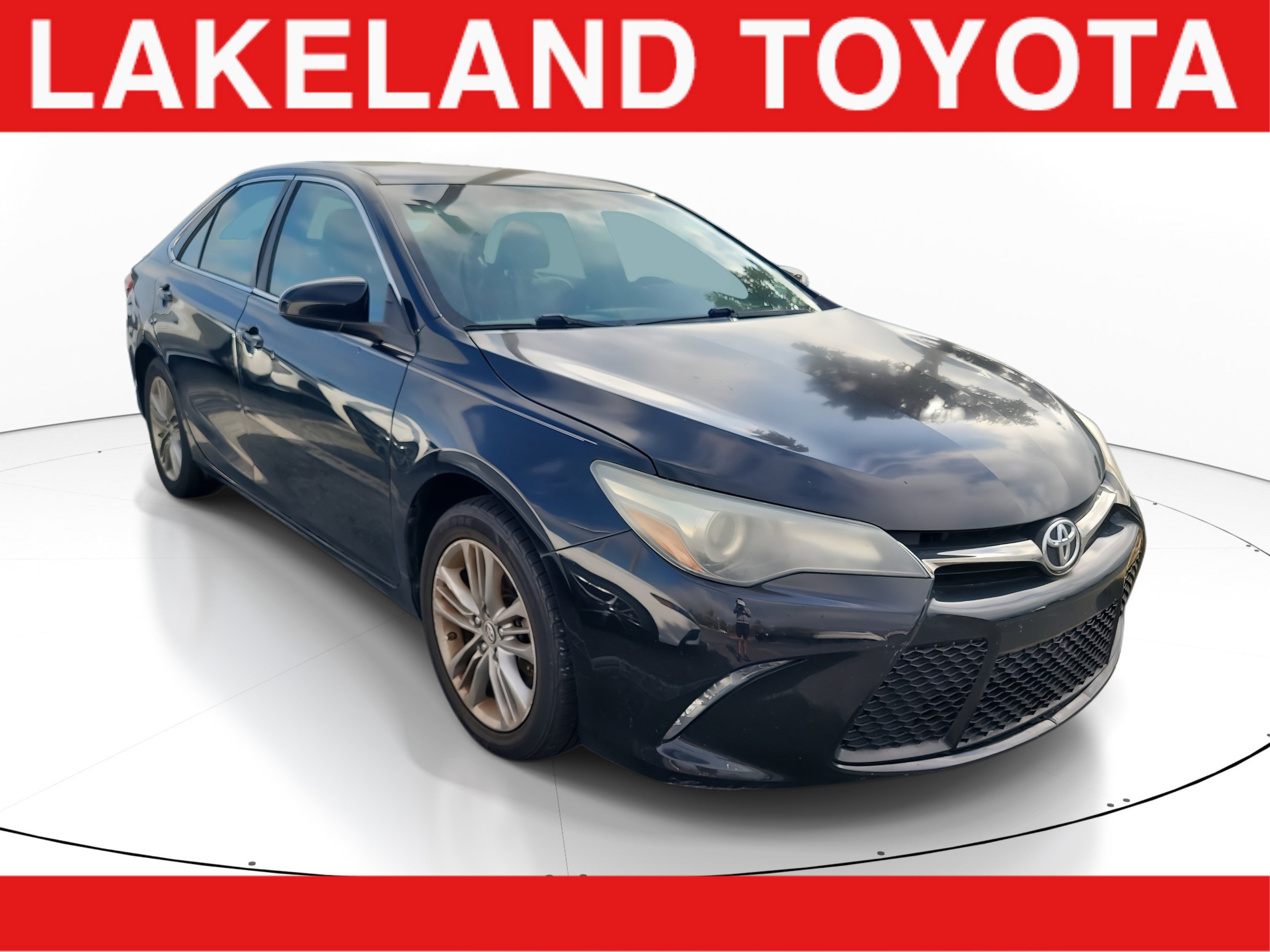 Used 2016 Toyota Camry SE