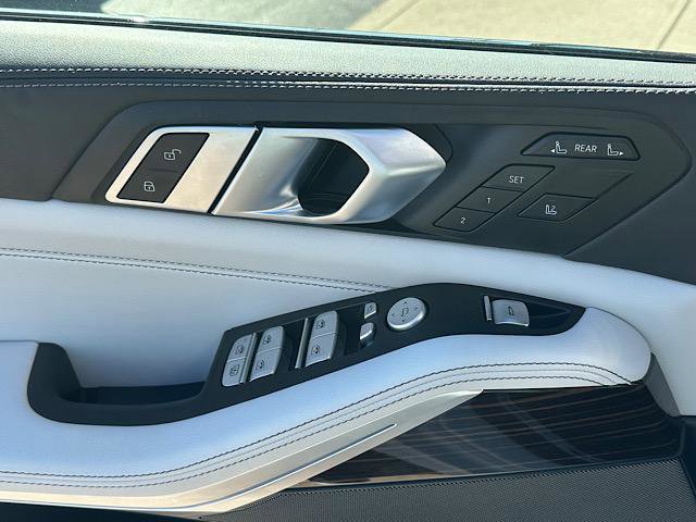 Certified 2025 BMW X7 xDrive40i image 17