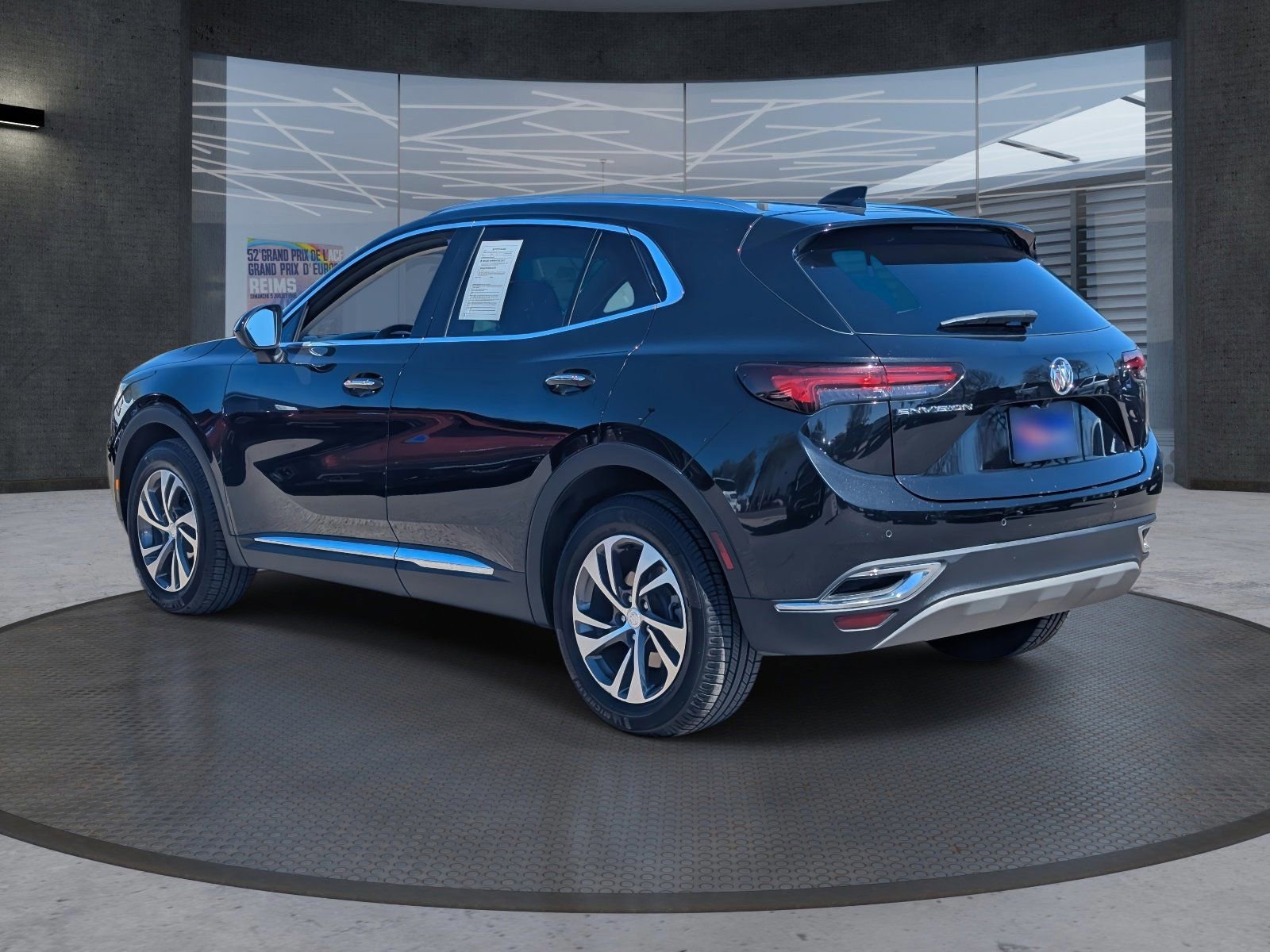 Used 2021 Buick Envision Essence w/ Technology Package I image 4