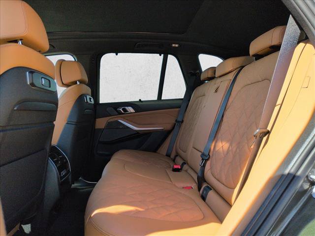 New 2026 BMW X5 M60i AWD/4WD image 16