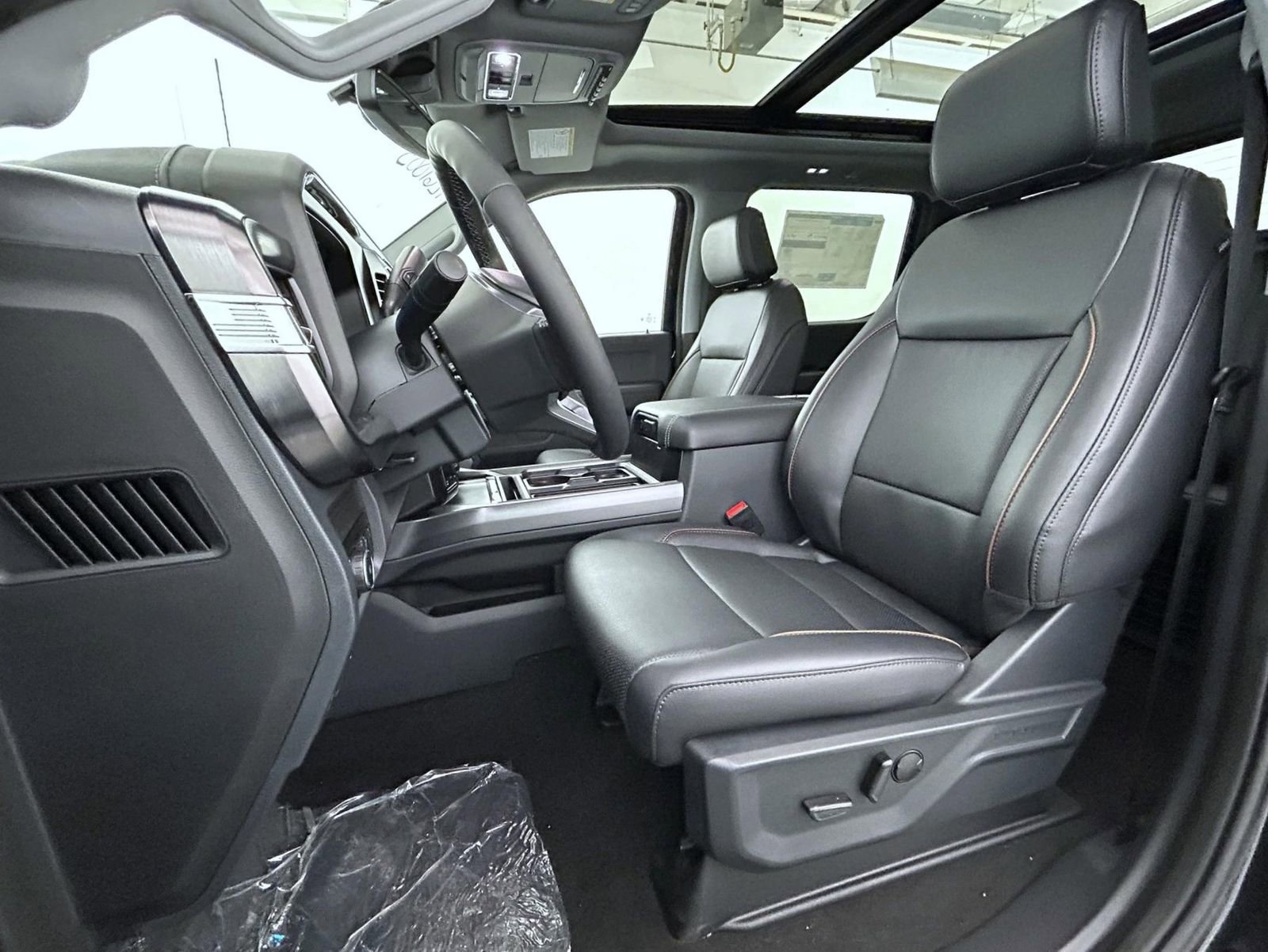New 2026 Ford F250 Lariat w/ Tremor Off-Road Package AWD/4WD image 10