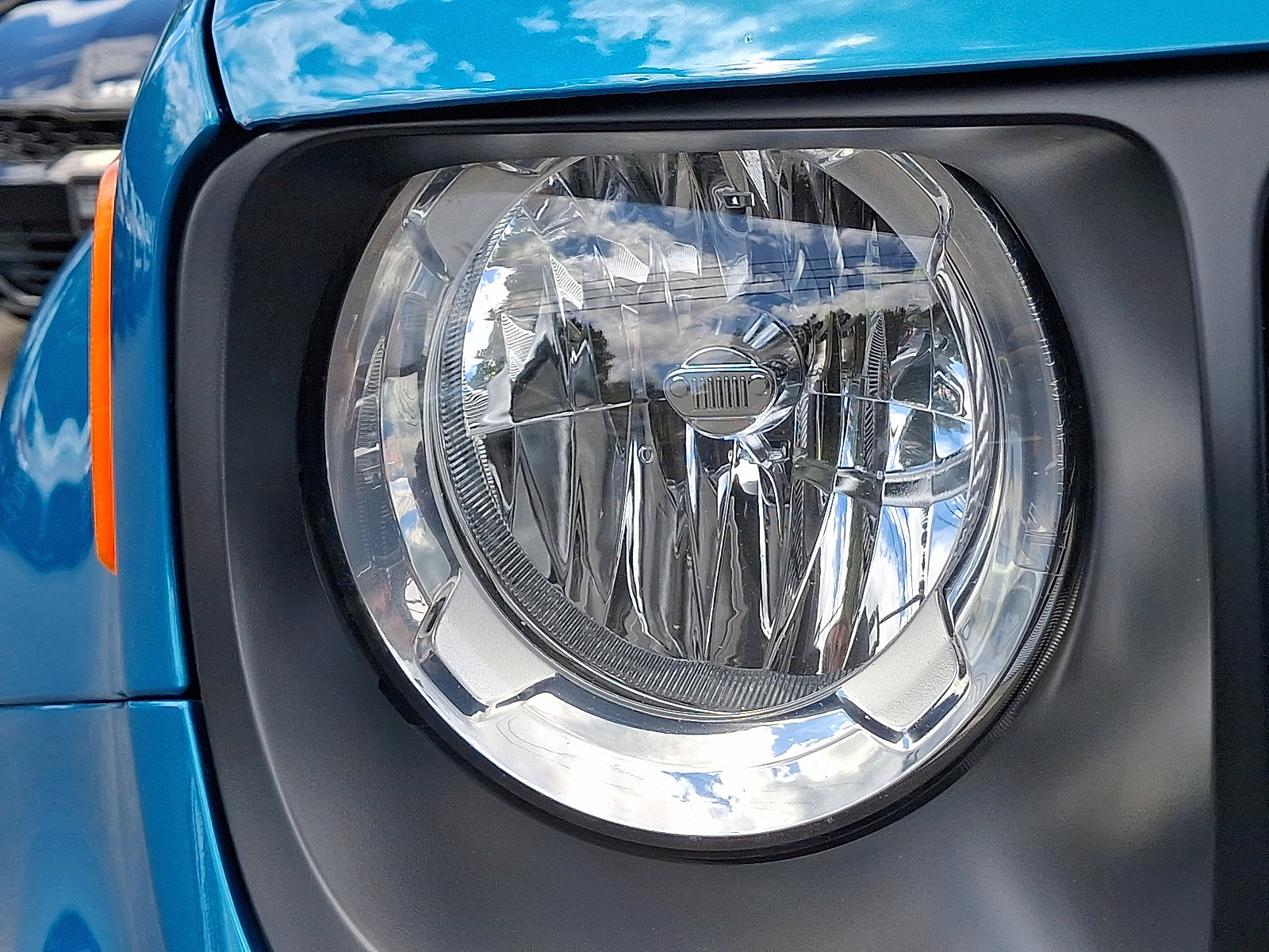 Used 2021 Jeep Renegade Latitude image 9