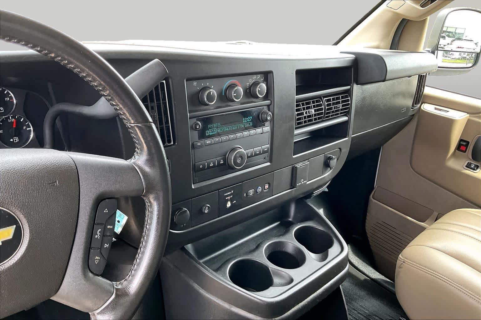 Used 2021 Chevrolet Express 2500 w/ Driver Convenience Package RWD image 6