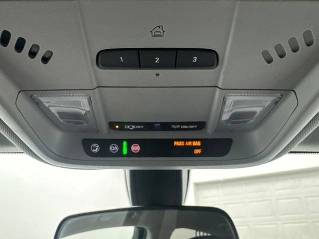 Used 2018 Chevrolet Equinox LT FWD image 20