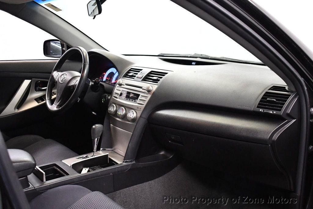 Used 2010 Toyota Camry FWD image 11