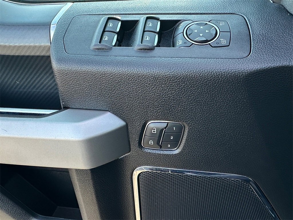 Used 2018 Ford F150 Lariat w/ Equipment Group 502A Luxury image 11