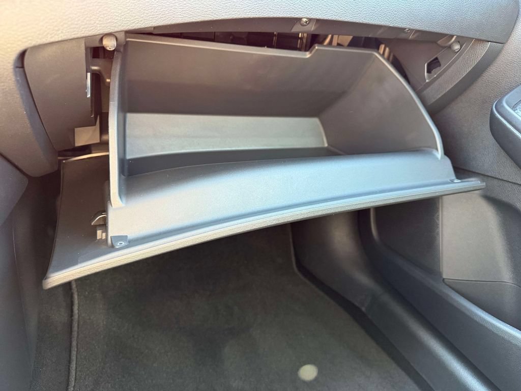 Used 2023 Nissan Sentra SV FWD image 31