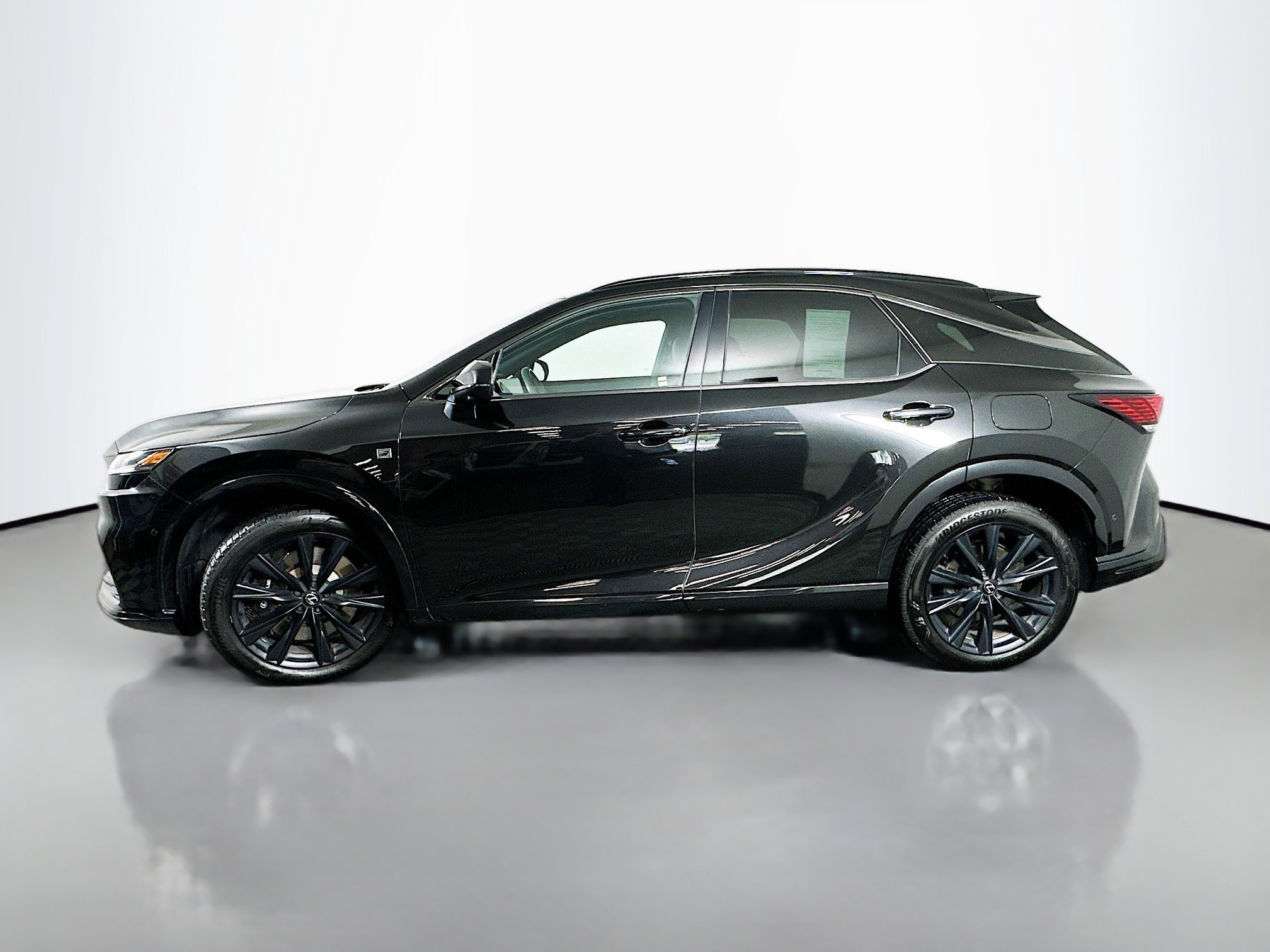 Certified 2024 Lexus RX 500h F Sport w/ Convenience Package AWD/4WD image 4