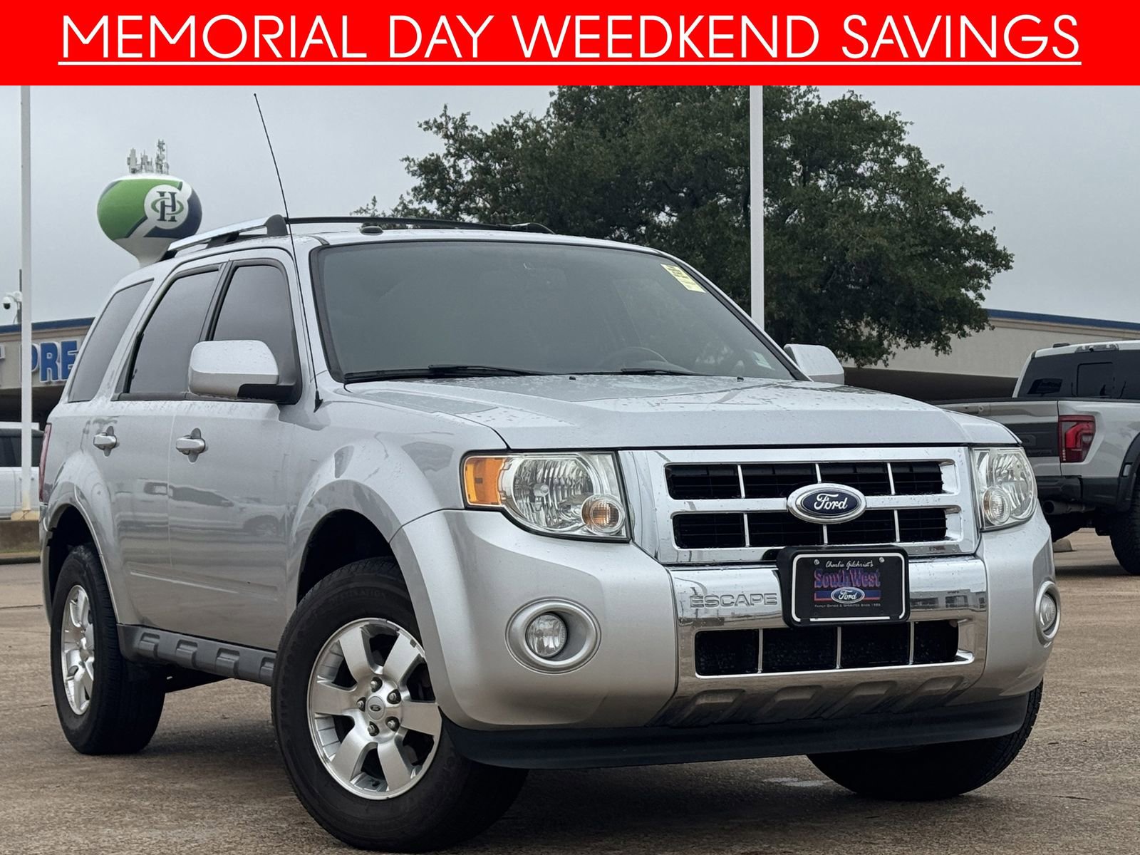 Used 2011 Ford Escape Limited w/ 301A Rapid Spec Order Code FWD image 2