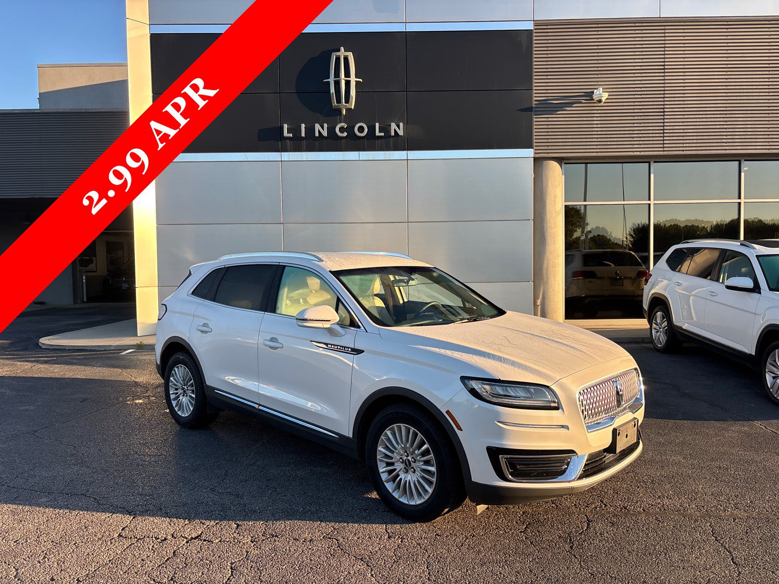 Certified 2019 Lincoln Nautilus Premier AWD/4WD image 1