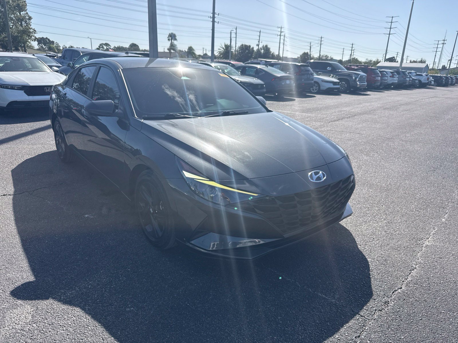 Used 2023 Hyundai Elantra SEL FWD image 1