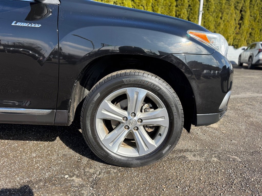 Used 2013 Toyota Highlander Limited image 11