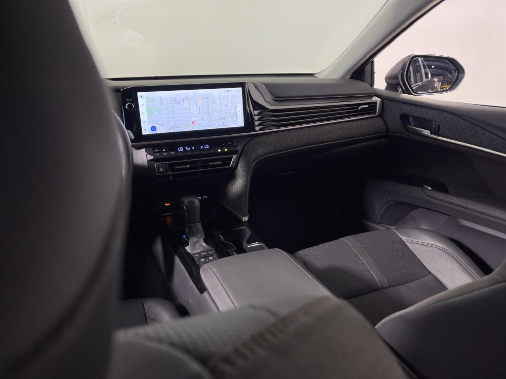 Used 2026 Toyota Camry XLE FWD image 17