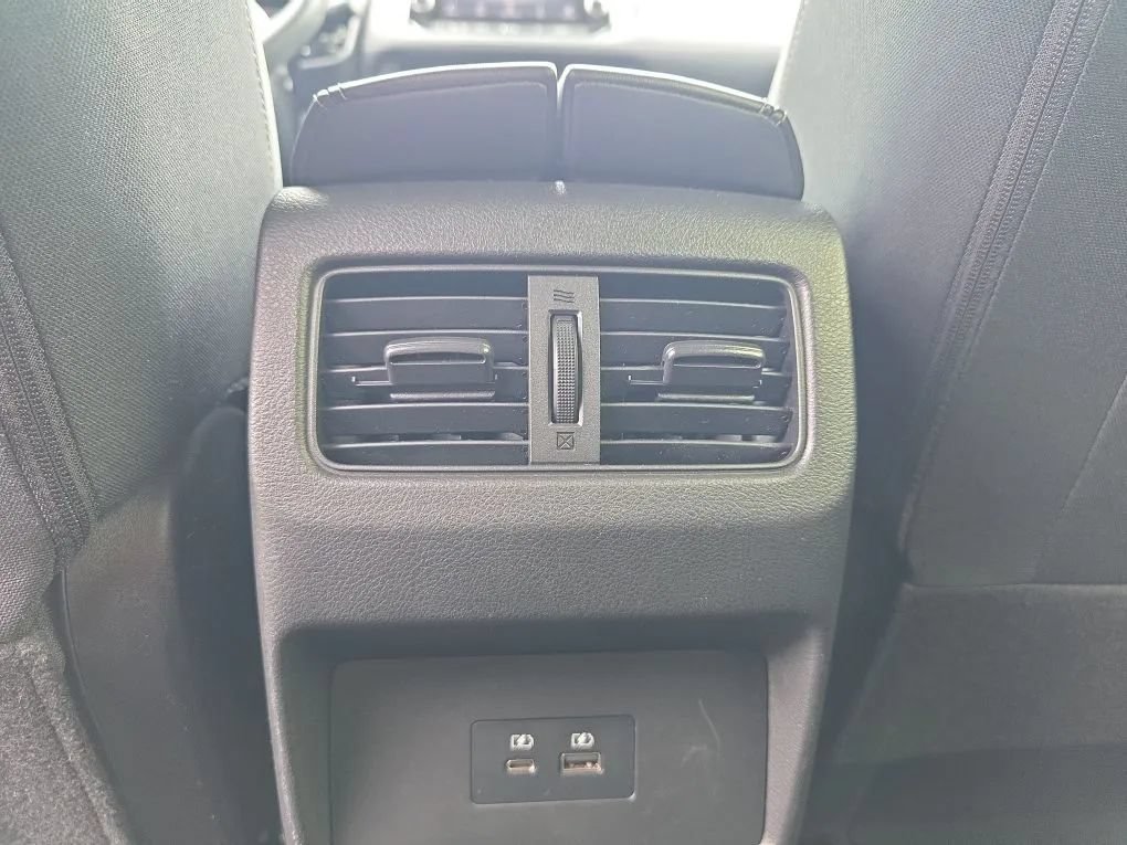 Used 2023 Nissan Rogue SV AWD/4WD image 36