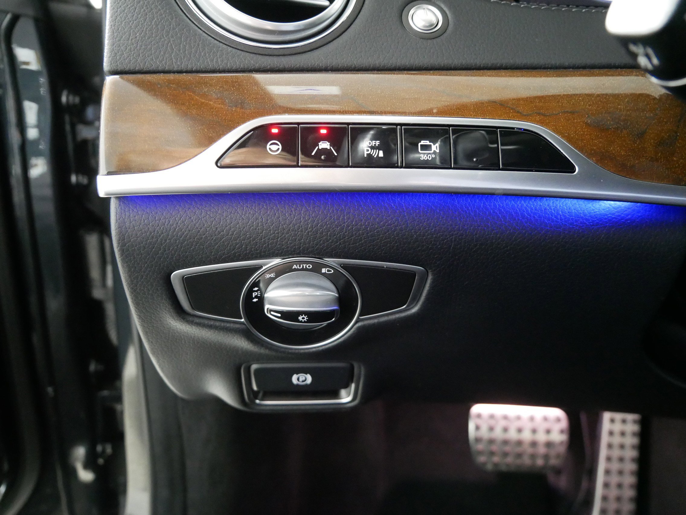 Used 2016 Mercedes-Benz S 550 S 550 w/ Sport Package image 26