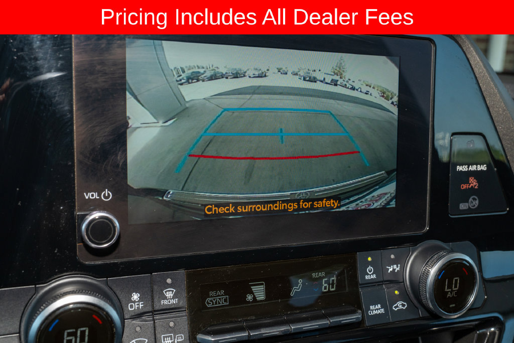 Used 2023 Toyota Highlander LE FWD image 15