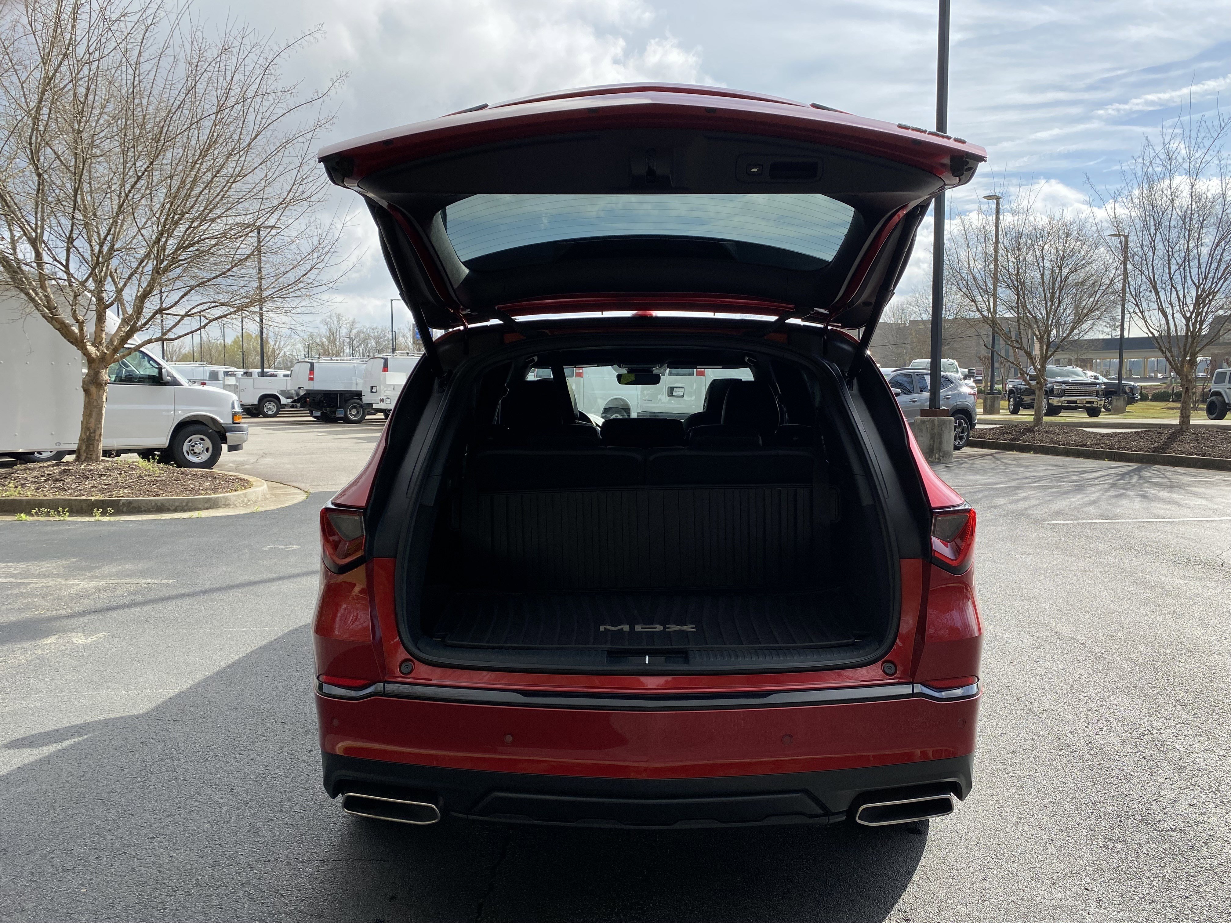 Used 2022 Acura MDX A-Spec image 11
