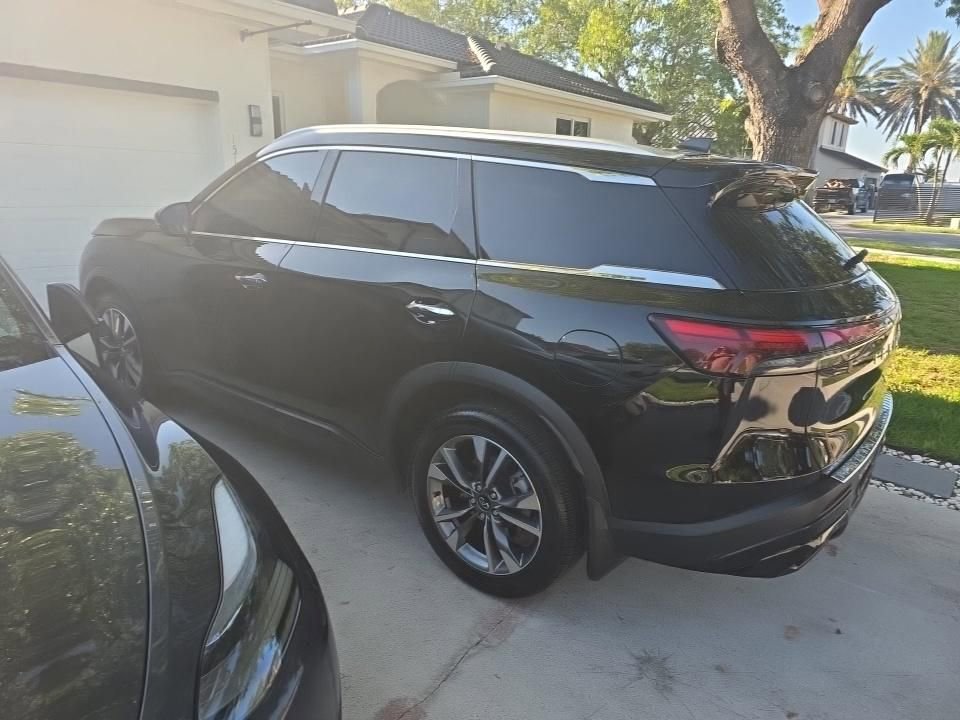 Certified 2023 INFINITI QX60 Luxe w/ Cargo Package FWD image 7