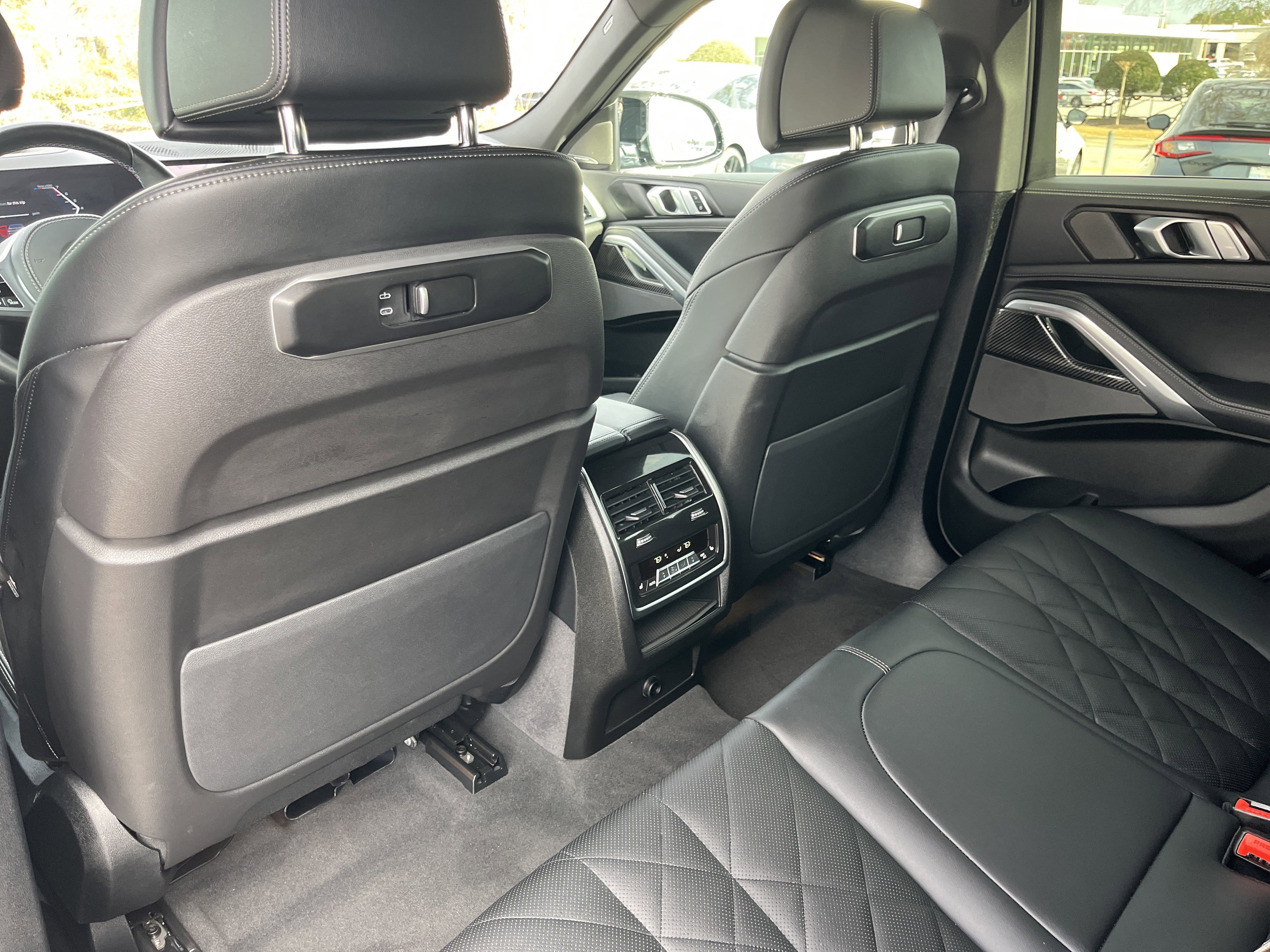 Used 2026 BMW X6 M60i image 21