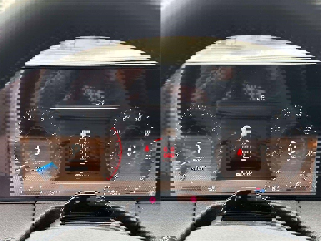 New 2025 Nissan Armada SL w/ Captain's Chari Seat Package image 27