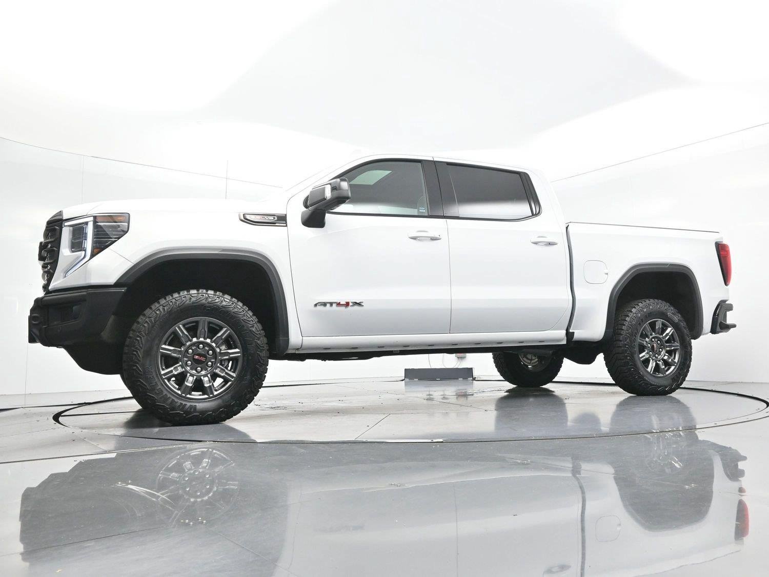 Used 2026 GMC Sierra 1500 AT4X AWD/4WD image 50