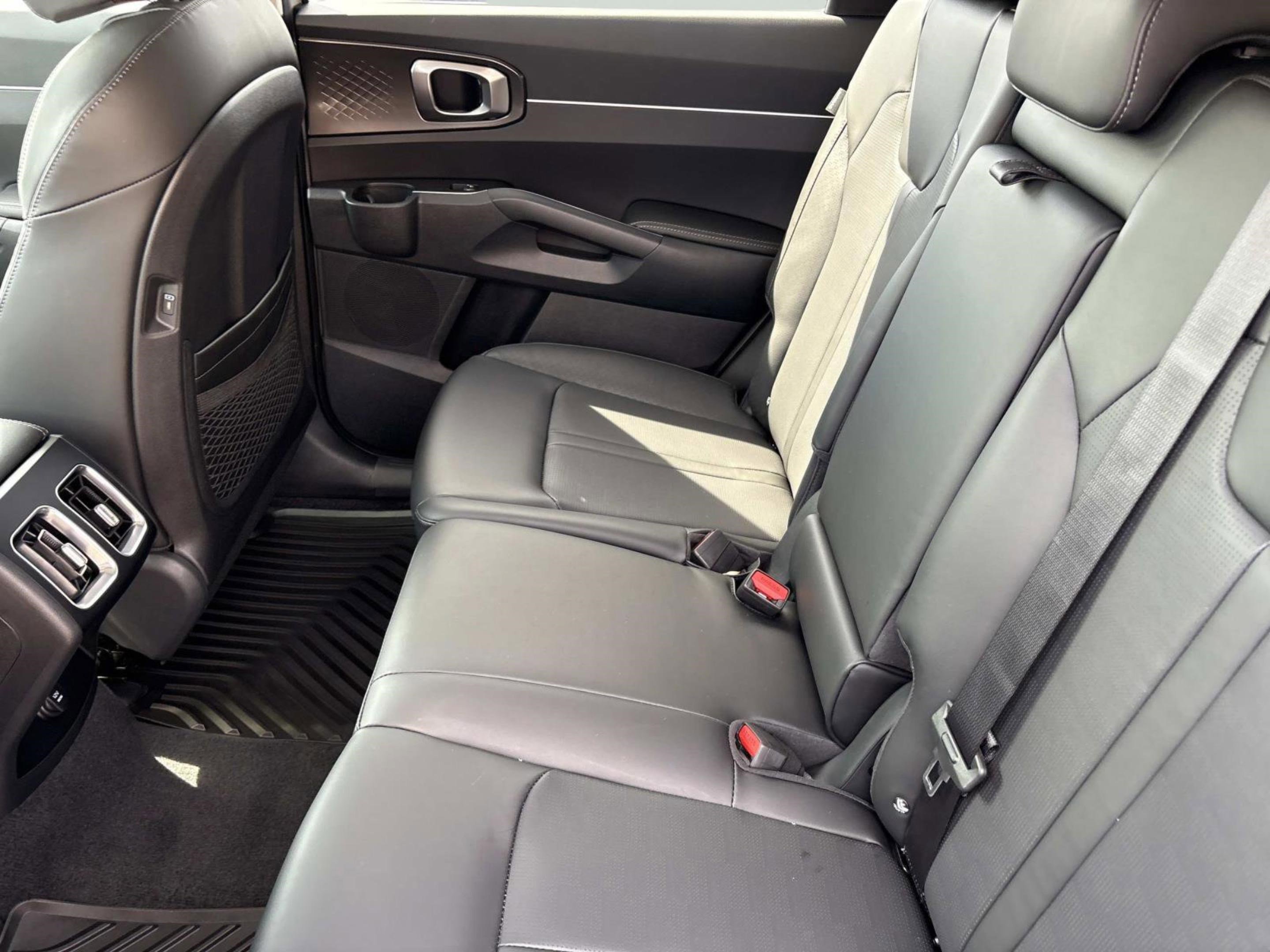 New 2026 Kia Sorento S image 10