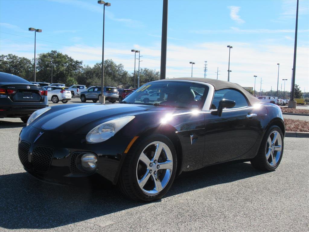 Used 2007 Pontiac Solstice GXP w/ Premium Package image 3