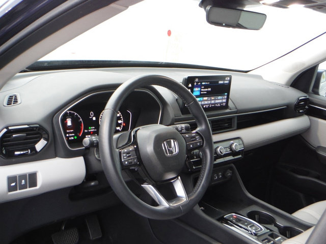 Used 2023 Honda Pilot EX-L image 10
