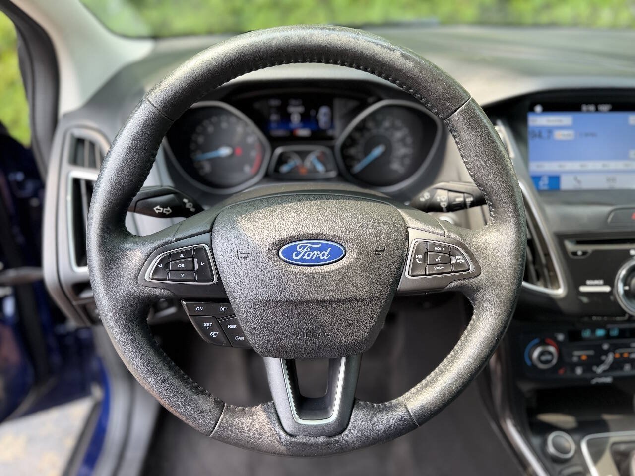 Used 2017 Ford Focus Titanium FWD image 15
