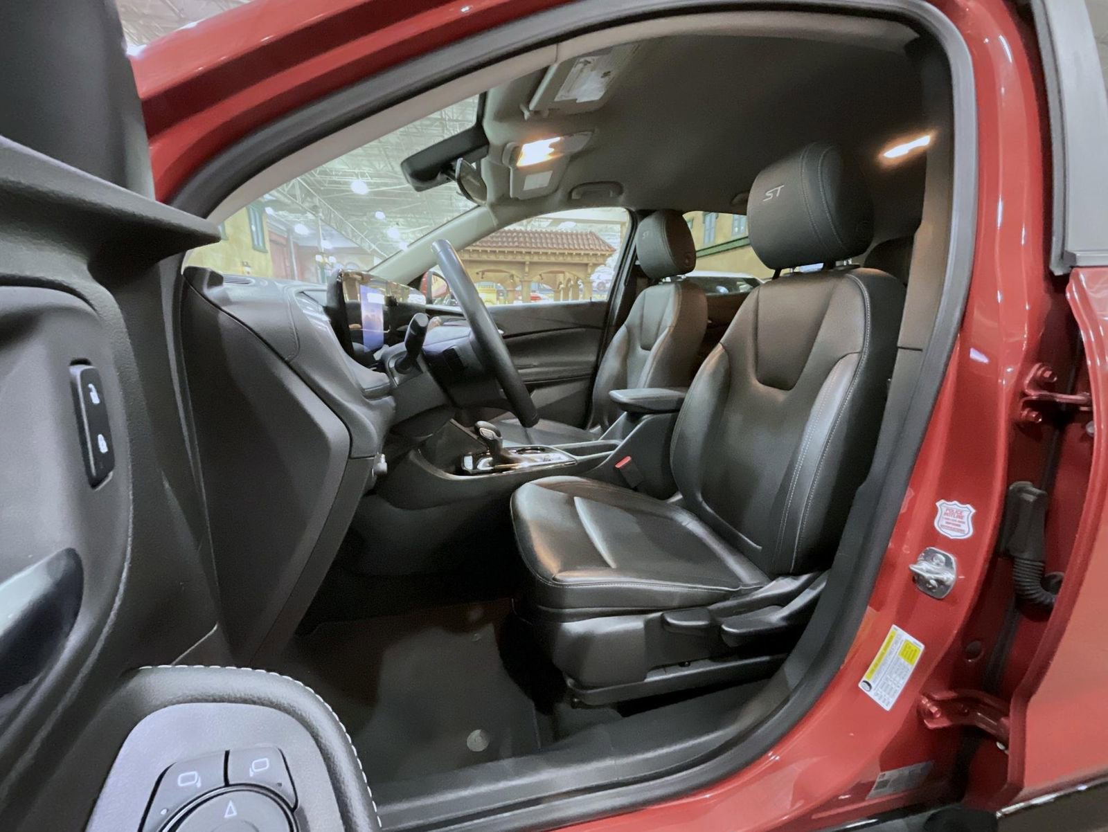 Used 2024 Buick Encore GX Sport Touring AWD/4WD image 10