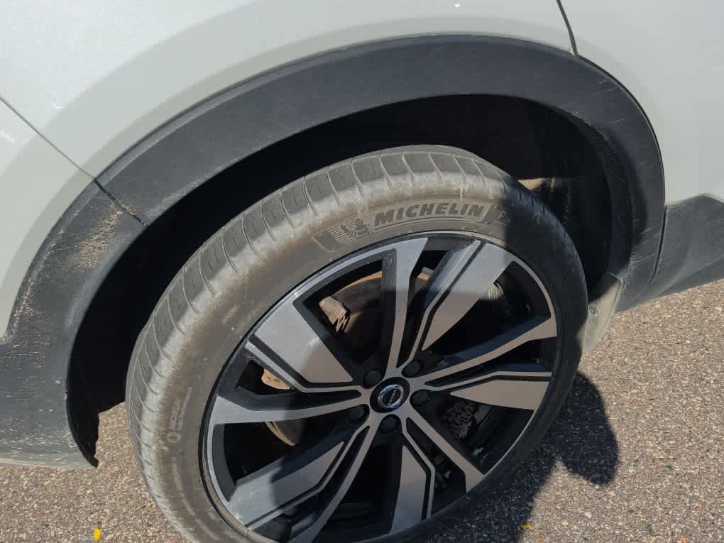 Used 2021 Volvo XC40 P8 Recharge AWD/4WD image 8