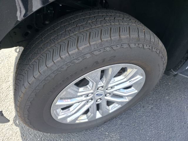 Used 2025 Ford F150 Lariat w/ Equipment Group 501A Mid image 10