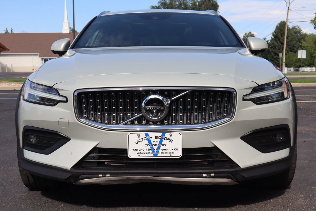 Used 2021 Volvo V60 T5 Cross Country AWD/4WD image 13