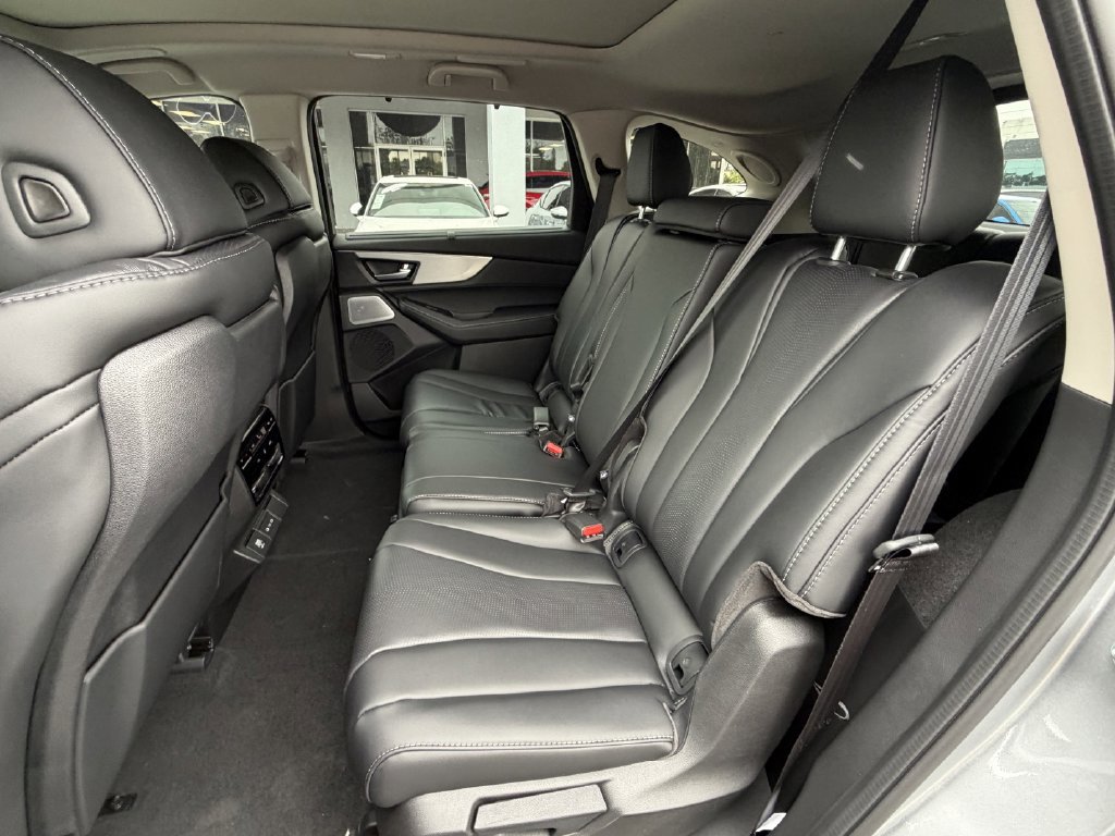 New 2026 Acura MDX w/ Technology Package FWD image 17